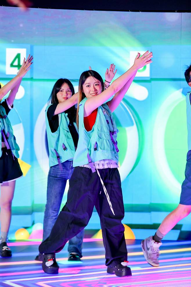 한국에 온 중국 대학생들의 K-팝 댄스 체험