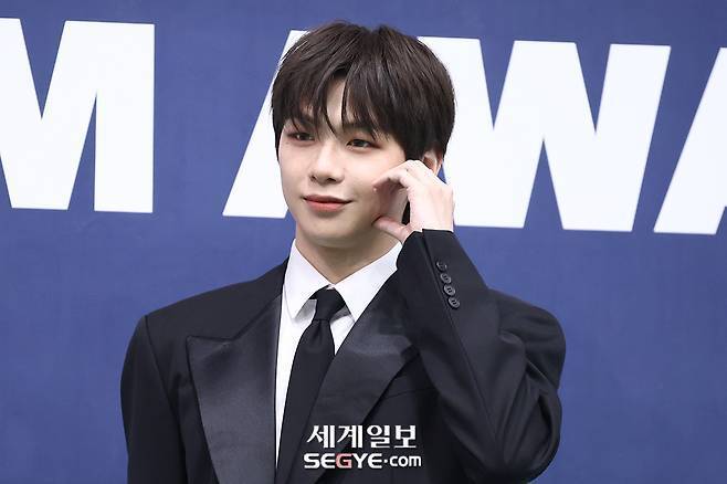 강다니엘, 2월 9일 육군 현역 입대