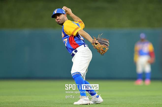 ▲ 호세 알투베.