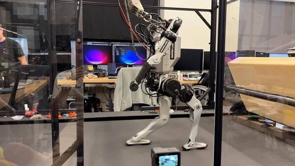 네이버의 휴머노이드 로봇 '미니노이드'. [출처=네이버]