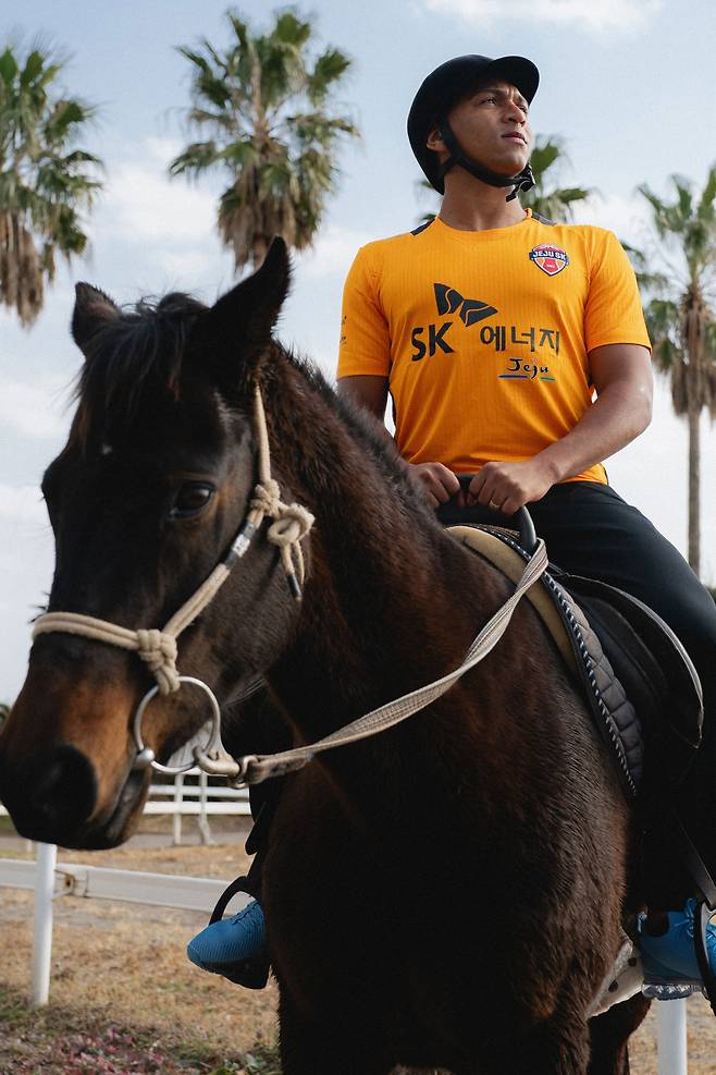 [오피셜] '코스타호' 제주SK, 새 시즌 돌풍 예고…브라질 출신 윙어 네게바 영입