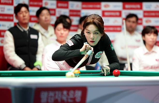 ‘당구 여제’ 김가영의 팀 하나카드, 크라운해태 제치고 PBA 팀리그 PO 진출