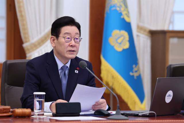 ▲이재명 대통령이 15일 청와대에서 열린 수석보좌관회의에서 발언하고 있다. ⓒ연합뉴스