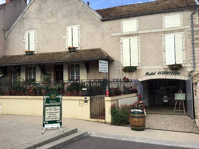 도멘 미쉘 르부르정 전경. 홈페이지