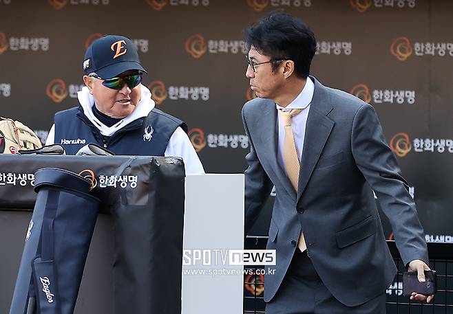 ▲ 김경문 감독과 손혁 단장을 중심으로 조직을 재정비한 한화는 1999년 이후 첫 한국시리즈 우승에 도전한다 ⓒ곽혜미 기자