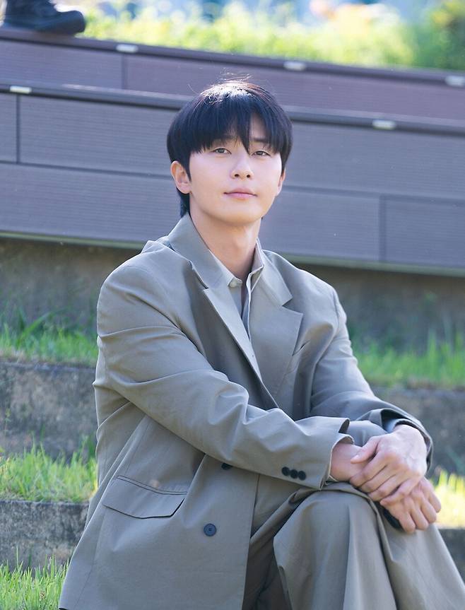 ▲ 경도를 기다리며 박서준. 제공ㅣ어썸이엔티