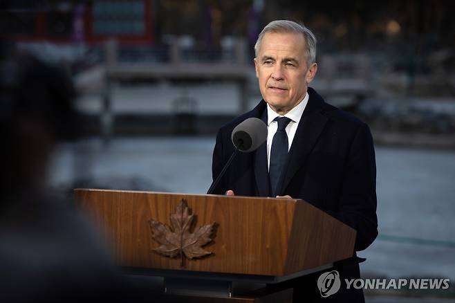 시진핑 중국 국가주석과 정상회담 후 기자회견하는 마크 카니 캐나다 총리  [EPA=연합뉴스]