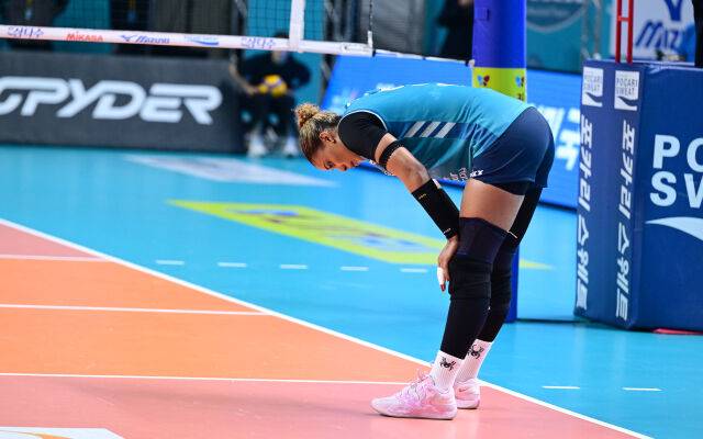 실바가 경기에 패한 뒤 아쉬워하고 있다 / 한국배구연맹(KOVO)