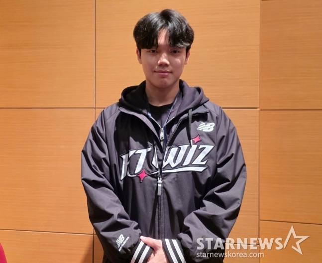 KT 임상우가 지난 14일 대전 컨벤션센터에서 열린 2026 KBO 신인 오리엔테이션 중 스타뉴스와 인터뷰했다. /사진=김동윤 기자