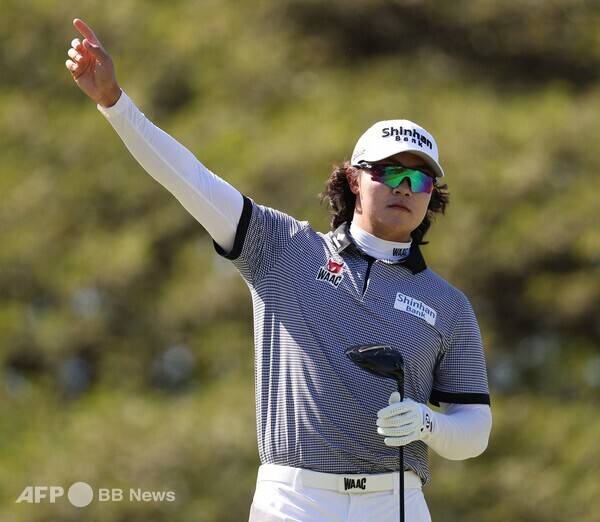 2026년 미국프로골프(PGA) 투어 개막전 '소니 오픈 인 하와이'에 출전한 김성현 프로가 3라운드에서 경기하는 모습이다. 사진제공=ⓒAFPBBNews = News1 (사진을 무단으로 사용하지 마십시오.)