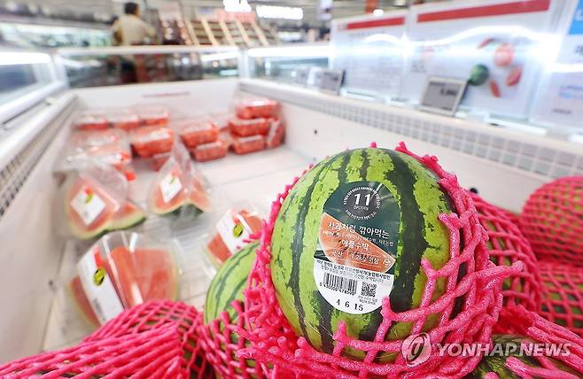 조각·미니수박 인기 [연합뉴스 자료사진]