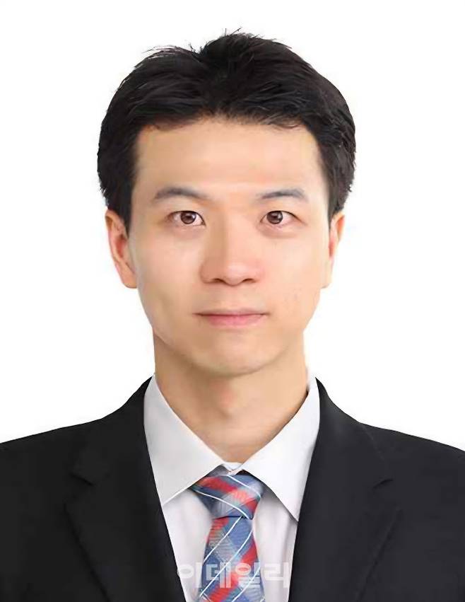 장준혁(변호사시험 1회) 대구서부지청 검사가 검찰의 전문성을 대표하는 보건·의약 분야 1급 공인전문검사(블랙벨트)로 선정됐다. (사진=대검찰청)