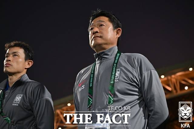 한국의 23세이하 축구대표팀을 이끌고 있는 이민성 감독은 20일 오후 8시 30분 일본과 2026 AFC U23 아시안컵 4강전을 펼쳐 결승 진출을 다툰다./제다=KFA