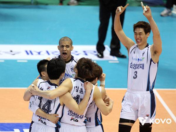 레오와 박철우는 삼성화재에서 함께 뛰었다. 사진 제공= KOVO