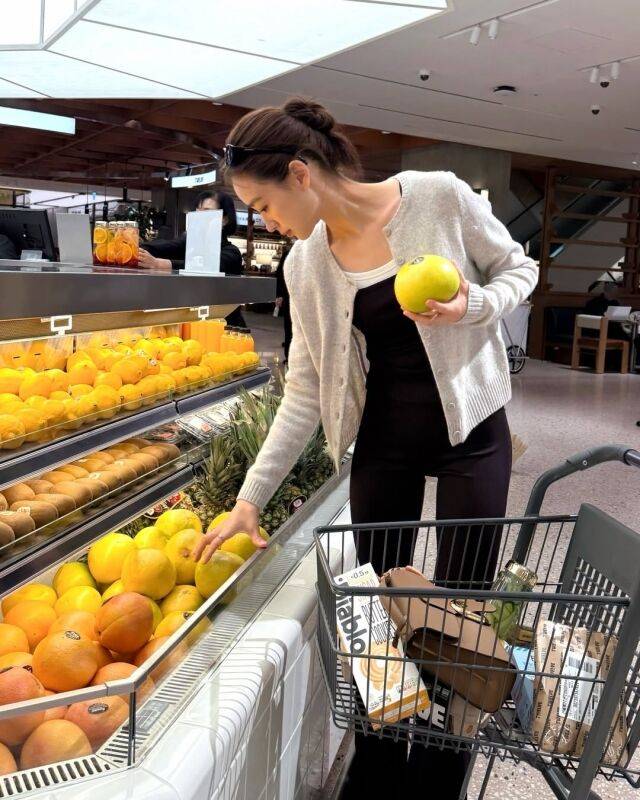 손연재가 외제차타고 장보는 일상을 공개했다. / 손연재 인스타그램