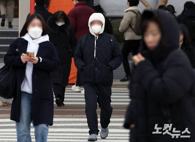 황진환 기자