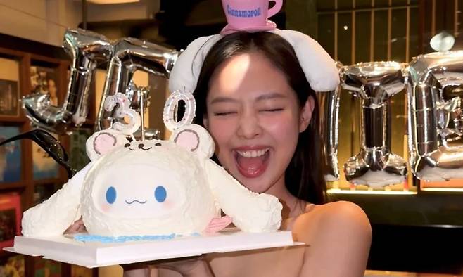 걸그룹 블랙핑크의 멤버 제니. 온라인 커뮤니티 캡처