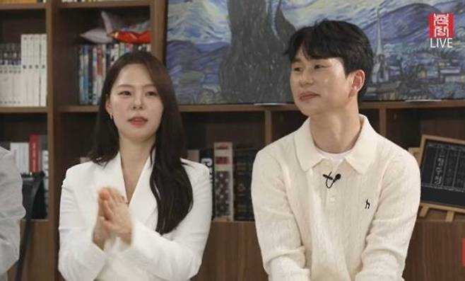 ‘나는 솔로’ 28기 영자, 영철. 사진l유튜브 ‘촌장엔터테인먼트’ 라이브 방송 캡처
