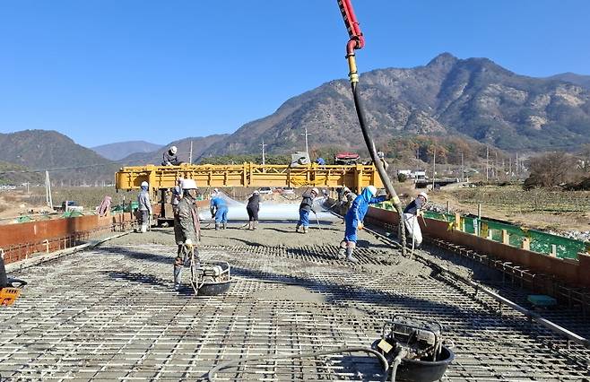 문경시 문경읍 당포·고요리 하천재해예방사업 공사 현장. /문경시 제공