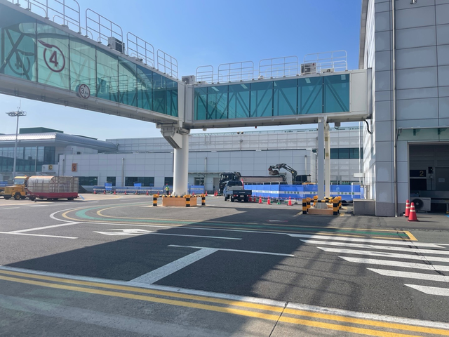 대구공항에 설치된 '스윙브릿지' 외부 전경. 김정원 기자