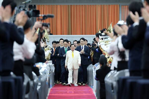 신천지 이만희 총회장. 신천지예수교증거장막성전 홈페이지