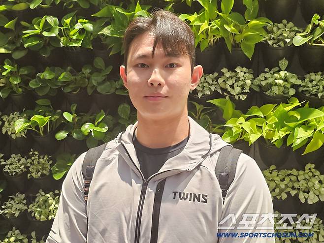 인터뷰에 임한 LG 김영우. 김영록 기자