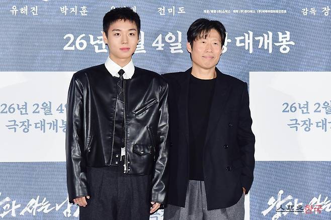 영화 '왕과 사는 남자' 제작보고회에 참석한&nbsp; 배우 박지훈과 유해진. 25.12.19 ⓒ이혜영 기자 lhy@hankooki.com