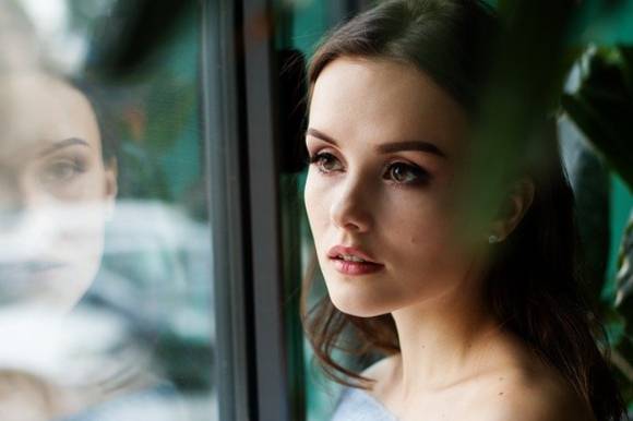 어린 시절부터 외모 강박에 시달려 온 일본의 한 여성이 성형수술 대신 13년간 3만 장이 넘는 전신 셀카를 촬영하며 스스로 변화를 만들어낸 사연이 알려졌다. 사진은 본 기사 내용과 무관. [사진=픽사베이]