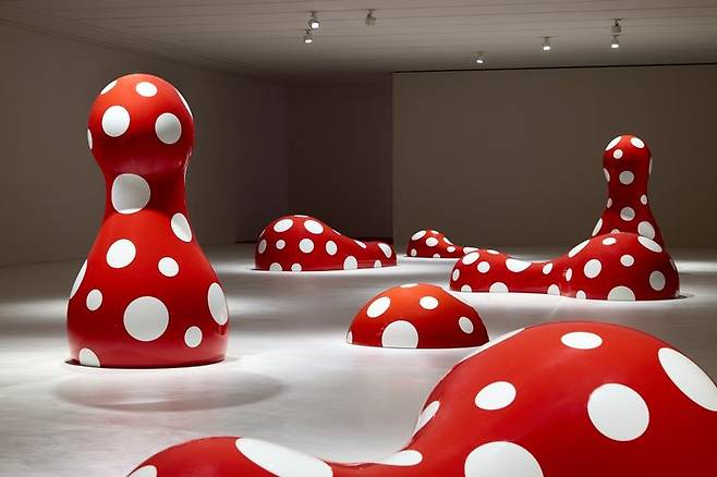 야요이 쿠사마 `새로운 세계를 향한 이정표(Guidepost to the New World)` *재판매 및 DB 금지