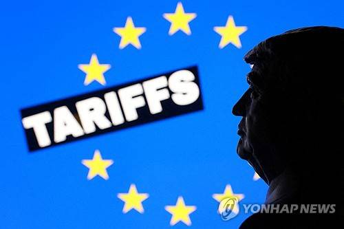 트럼프, 유럽에 '그린란드 관세' 위협 [로이터 연합뉴스]