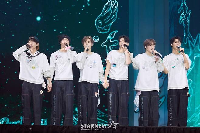 그룹 NCT WISH(엔시티 위시)가 2일 오후 인천 영종도 인스파이어 아레나에서 진행된 NCT WISH 1st CONCERT TOUR 'INTO THE WISH : Our WISH'에서 멋진 무대를 펼치고 있다, /사진제공=SM엔터테인먼트 2025.11.02 /사진=이동훈 photoguy@