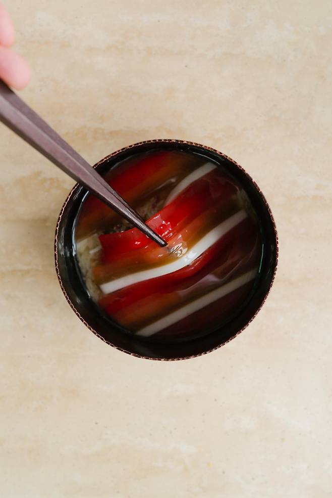 손종원 셰프가 제공하는 토마토. 조선호텔 제공.