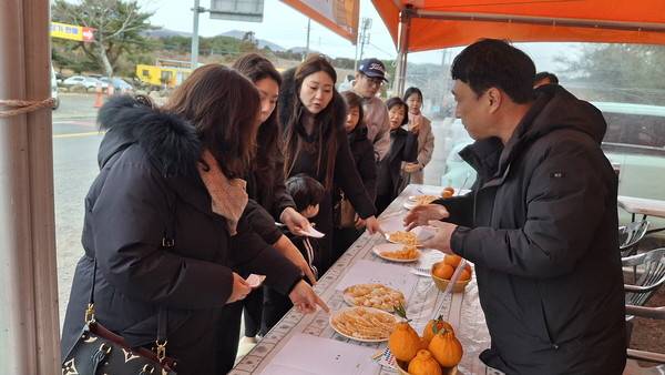 제주국제감귤박람회 조직위원회가 주최한 감귤 블라인드 시식회
