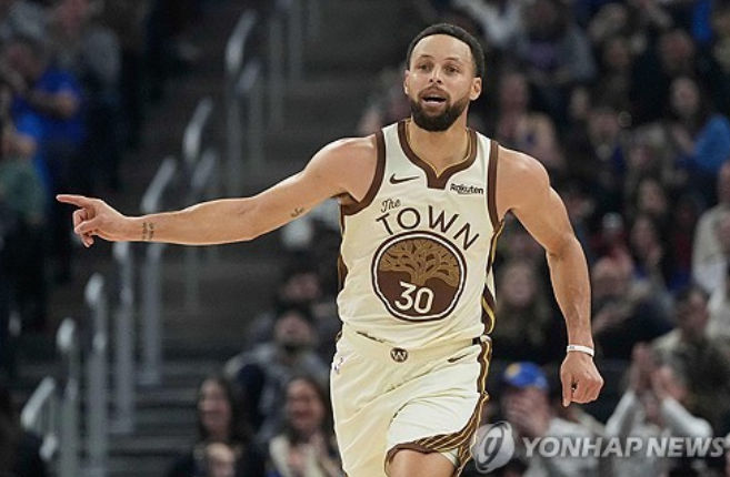 커리, 돈치치·르브론 제치고 전반기 이 부문 ‘NBA 전체 1위’…시즌 아웃 테이텀이 8위?