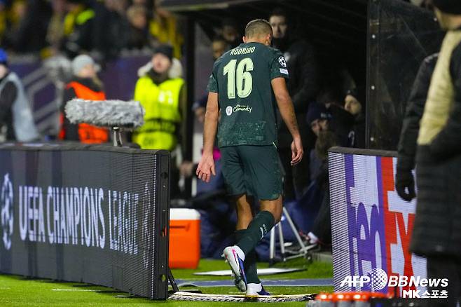 경고누적으로 퇴장 당한 로드리. 사진=AFPBBNews=News1