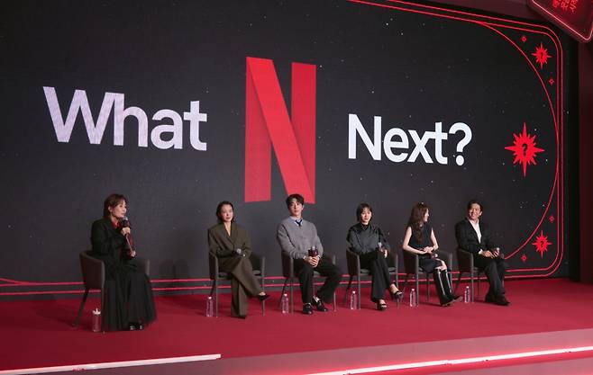 21일 서울 여의도 콘래드 호텔에서 열린 '넥스트 온 넷플릭스 2025 코리아' 행사에서 전도연 배우, 남주혁 배우, 손예진 배우, 박은빈 배우, 안성재 셰프 등 내년 작품 출연자들이 패널 토크를 진행했다./사진제공=넷플릭스