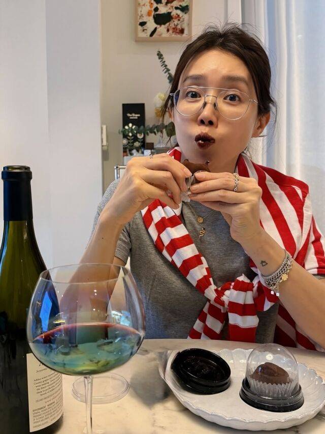 채정안이 두쫀쿠를 맛본 소감을 전했다. / 채정안 인스타그램
