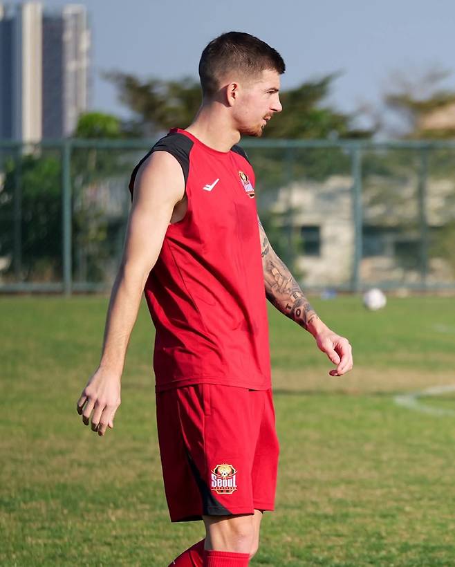 K리그는 2026시즌부터 외국인 선수 보유 제한을 폐지했으나 많은 구단들이 동계훈련 상황과 시즌 개막 이후도 내다보며 관망하는 추세다. FC서울 바베츠. 사진출처｜FC서울 페이스북