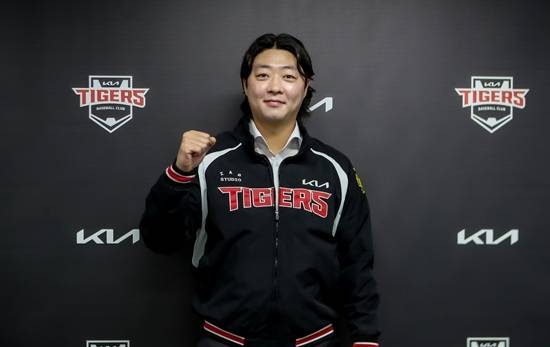 중견수 자원 우리도 풍부하지 않아, 최대한 지켜야…'B등급' 김범수 깜짝 영입! KIA, 25인 외 보상선수 누구 내주나
