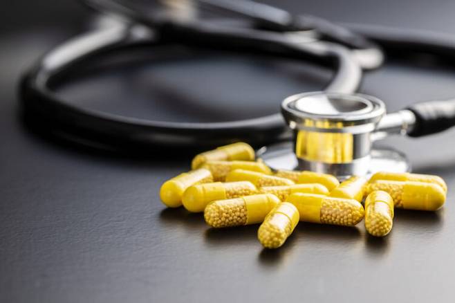 비타민 C는 피부를 탄력 있게 만들고, 기미 주근깨 생기는 것을 막는다. 또 항산화 작용이 있어 피부 노화를 늦춘다. 사진=클립아트코리아