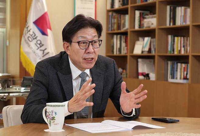 박형준 부산시장은 어느 때보다 명징한 화법으로 보수의 재건을 역설했다. 그는 통합과 경쟁력 있는 후보 공천만이 6월 지선 승리를 담보할 수 있다고 봤다. 송봉근 객원기자