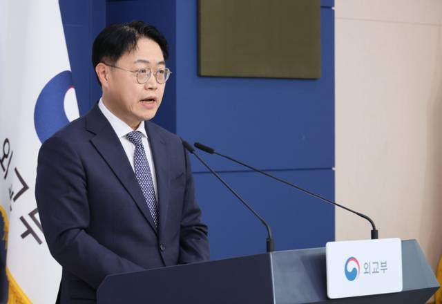 ▲ 이문배 외교부 부대변인이 22일 서울 종로구 정부서울청사 별관에서 정례브리핑을 하고 있다. 연합뉴스