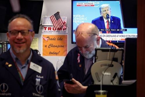 트럼프 대통령의 발언으로 미·동맹 갈등 우려가 완화되며 미 증시 전 업종이 급등하고 국채 금리 하락 등 ‘셀 아메리카’ 흐름이 되돌려졌다. [사진 = 연합뉴스]