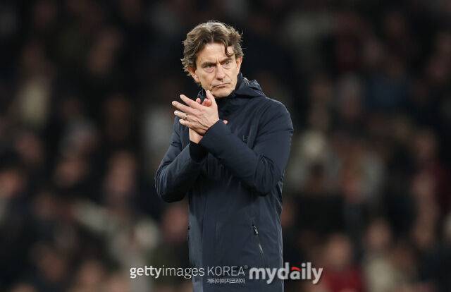 박수를 치는 토마스 프랑크 토트넘 감독. /게티이미지코리아