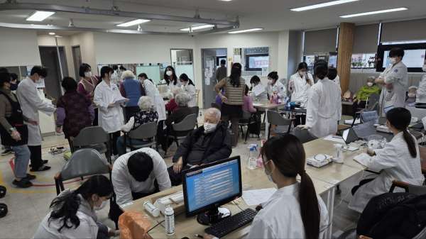 천안 나라셋대, 지역 어르신 대상 '찾아가는 건강검진'활동 전개