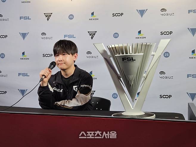 ‘원더08’ 고원재가 14일 서울 잠실DN콜로세움에서 열린 2025 FSL 스프링 우승 후 취재진 인터뷰에 응하고 있다. 잠실 | 강윤식 기자 skywalker@sportsseoul.com