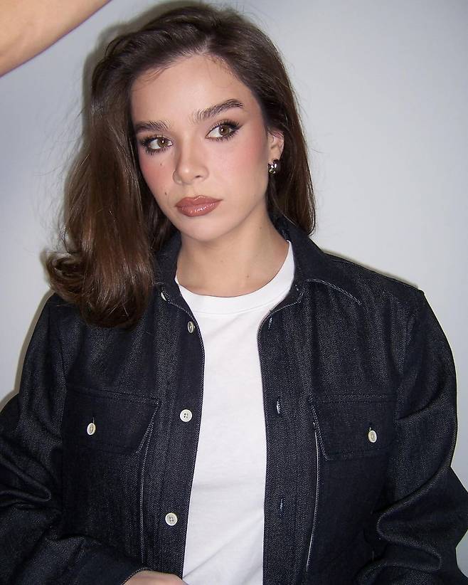 인스타그램 @haileesteinfeld