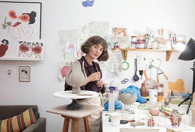 스페인 바르셀로나를 기반으로 활동하는 라이아 아르케로스 클라라문트.