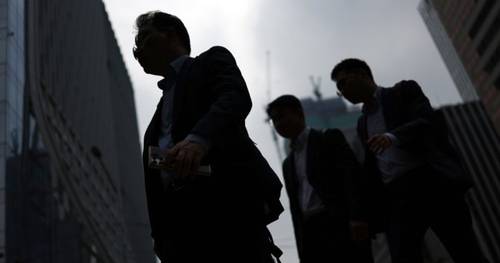 증시 호황으로 대기성 자금이 주식시장으로 대거 이동하며 투자자예탁금과 신용거래융자 잔액이 사상 최대를 기록하는 등 ‘빚투’ 확산에 따른 과열 우려가 커지고 있다. 사진은 여의도 증권가 인근 모습 [사진 = 연합뉴스]