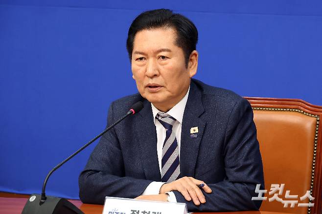 윤창원 기자